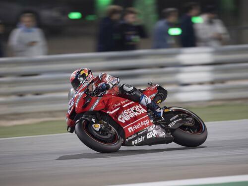 Motogp, Qatar: Dovizioso vince la prima gara dell'anno. Secondo Marquez