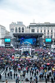 Il Radio Italia live in piazza Duomo a Milano 1