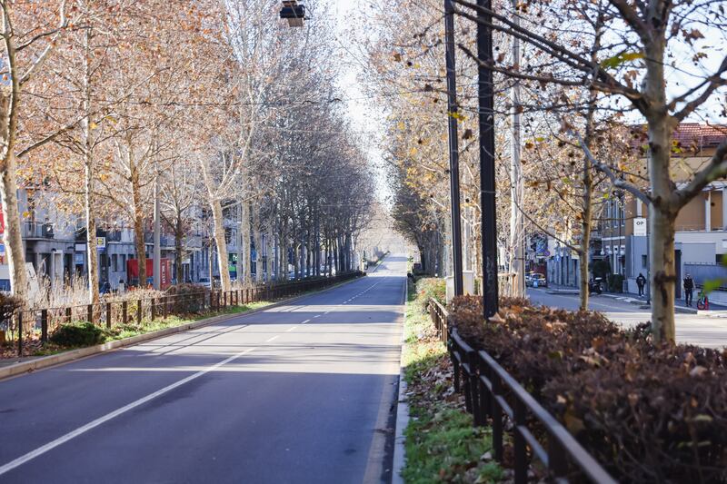 Milano, cavo teso in viale Toscana: le immagini choc 4