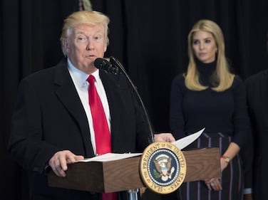 Melania e Ivanka Trump: sfida sexy al Congresso 21