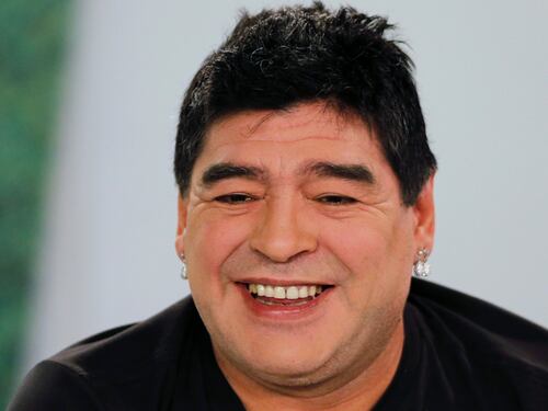 Maradona si è fatto il lifting