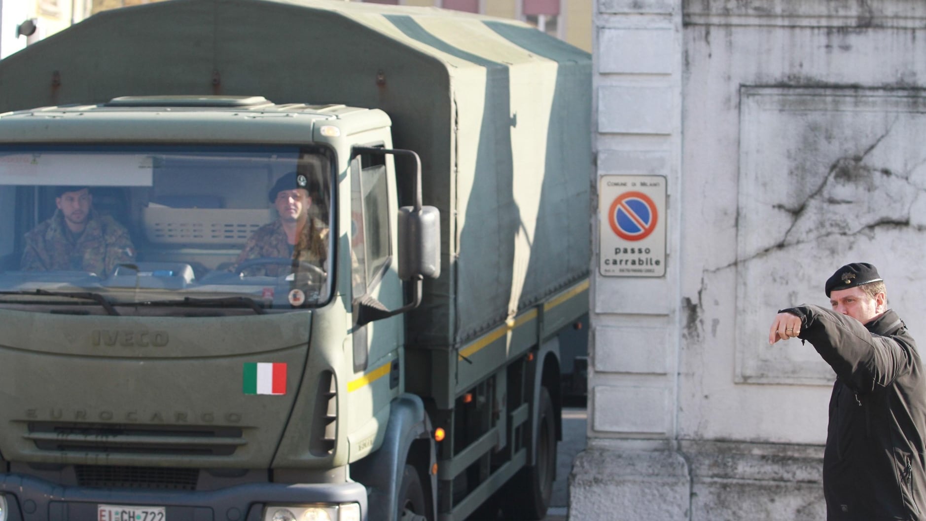 Il piano segreto delle Forze armate 19 basi per le «strutture protette»