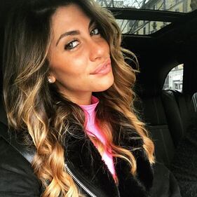 Stefania Macario da urlo su Instagram: gli scatti di lady Di Gennaro 11
