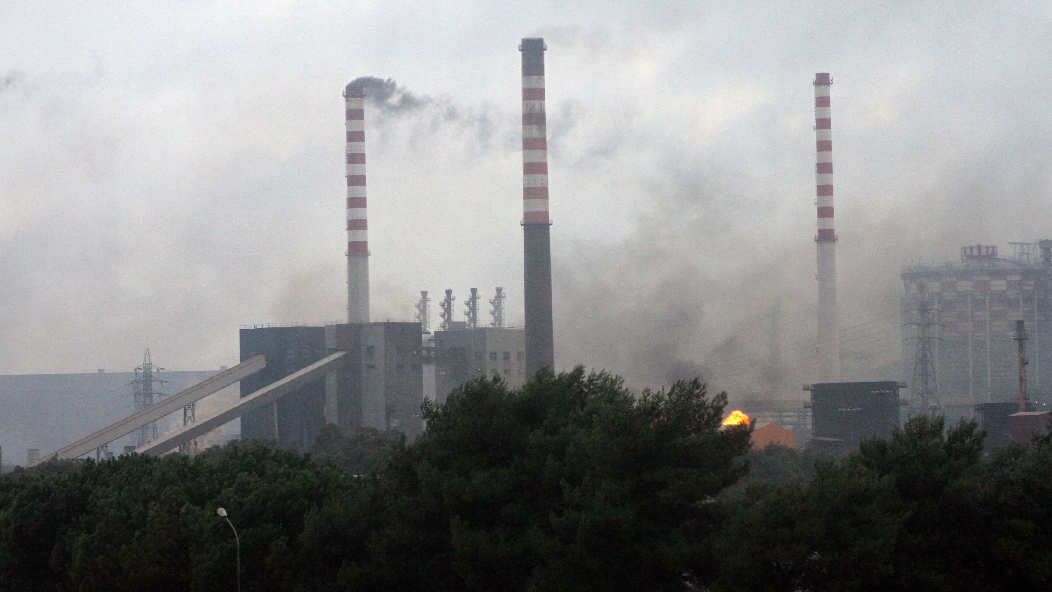 La crisi dell'Ilva, gli addetti in cassa scendono a 3.300