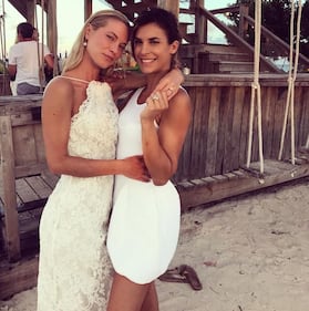 Elisabetta Canalis sexy alle Bahamas 9