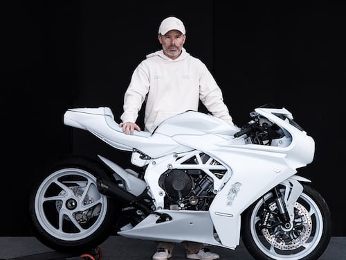 Mv Agusta Superveloce Arsham, fusione perfetta tra arte e emozione