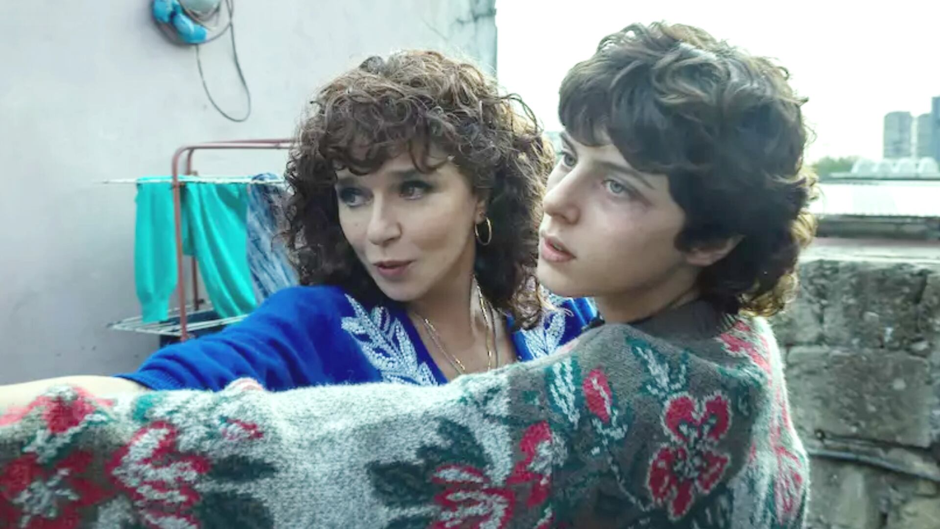 Donne, famiglia, Napoli: arriva su Netflix "La vita bugiarda degli adulti"