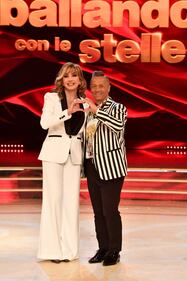 Ballando con le stelle: la prima puntata del dance show di Rai Uno  4
