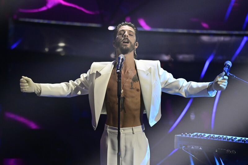 Sanremo 2024: ecco il look della finalissima del Festival dei Santi Francesi 1
