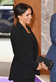 Meghan Markle, l'abito nasconde qualcosa? 9