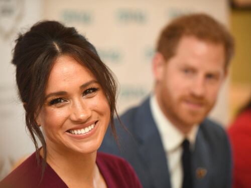 "Sei bellissimo", "Sono sposato": quel simpatico botta e risposta del principe Harry con una studentessa