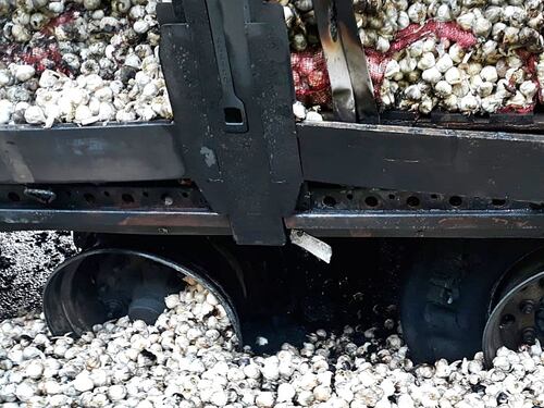 In fiamme tir sull'Autofiori, bruciati quintali di aglio