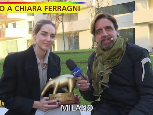 "Direi che me lo merito". Chiara Ferragni si prende anche il tapiro di Striscia