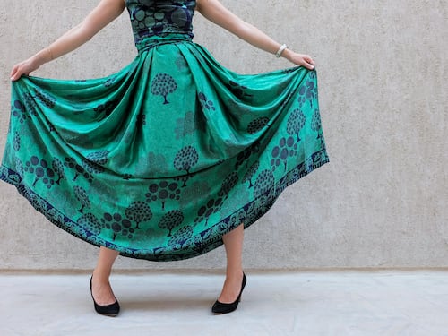 Moda, l’Europa vieta di distruggere gli invenduti: cosa cambia da oggi per aziende e consumatori