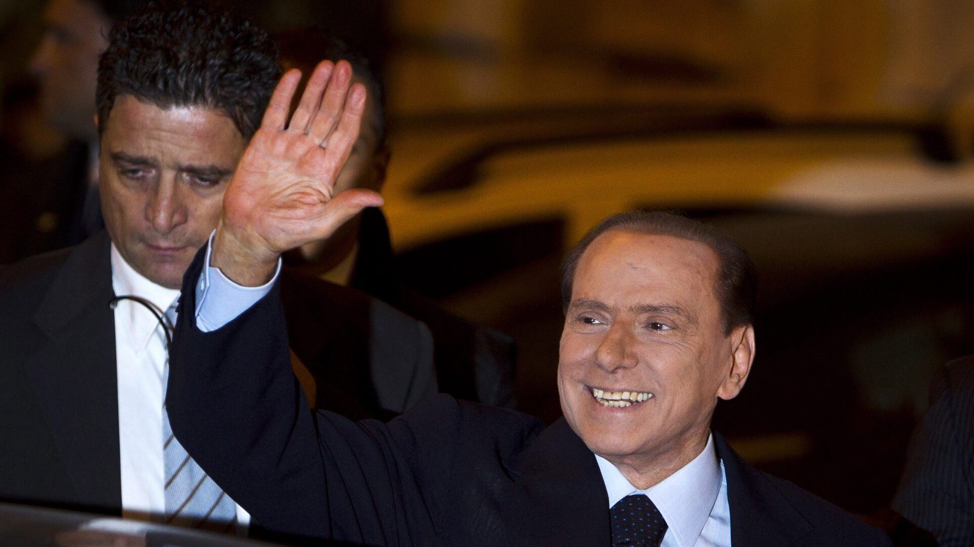 Berlusconi sfida tutti e torna in campo