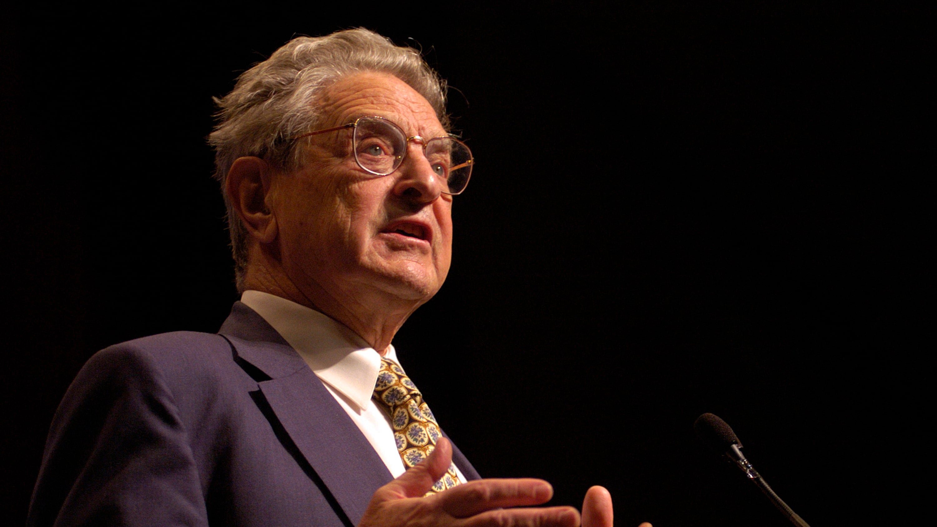 Il filantropo pro accoglienza e il sovranista: Soros e Musk simboli globali di due mondi