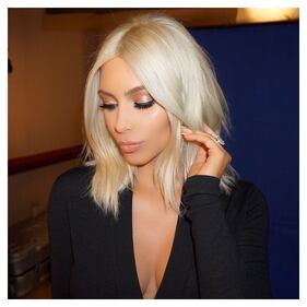 Kim Kardashian: bionda e super sexy su Instagram 6