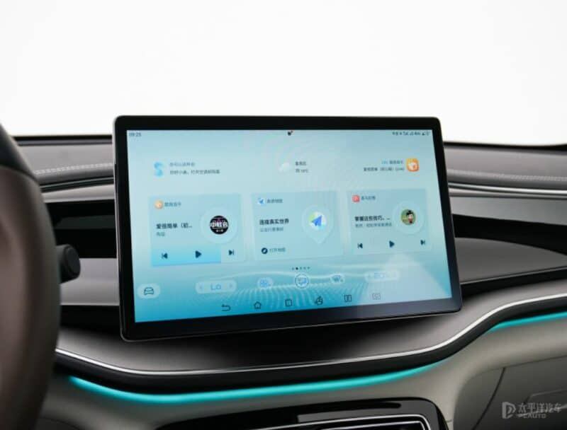 Byd lancia un’ibrida plug-in a soli 13.700 euro: guarda le foto 5