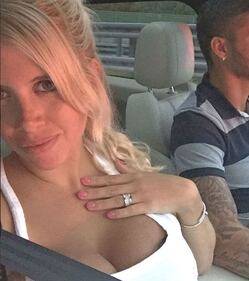 Wanda Nara, sexy bikini sui social 16