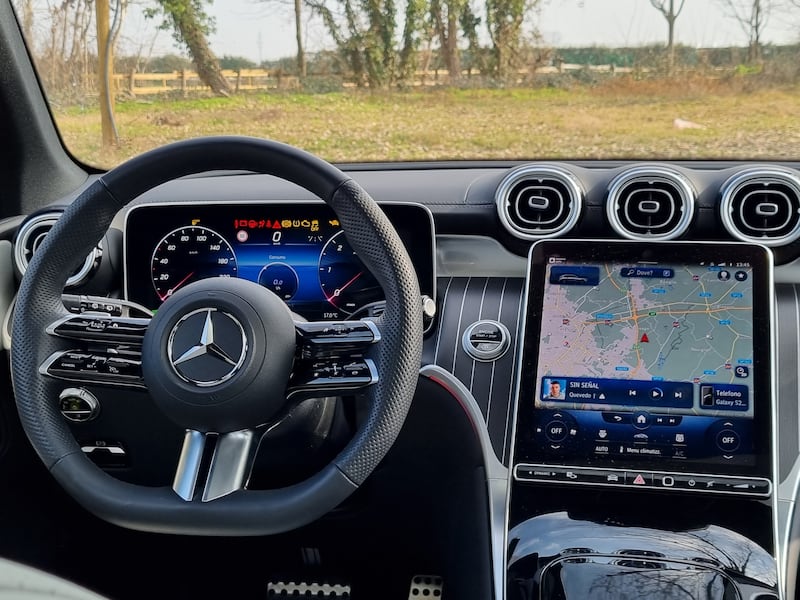 Mercedes-Benz GLC, guarda le foto 21