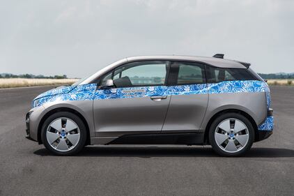 i3: interessanti i prezzi della prima elettrica BMW 14
