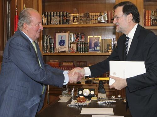 Juan Carlos lascia a Felipe: "È pronto, è una speranza"