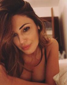  Anna Tatangelo sexy a letto  9