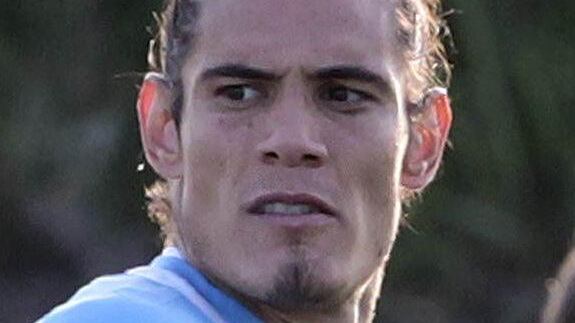 Napoli, 7 milioni per tenersi Cavani. Mou tenta Jovetic. Pizarro vice Pirlo?