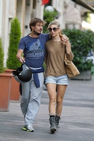GiorgioPasotti e Nicoletta Romanoff fuori dal ristorante Abruzzese a Roma (2011)