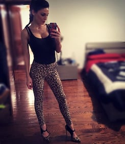 Anna Tatangelo, sexy sui social: foto 16
