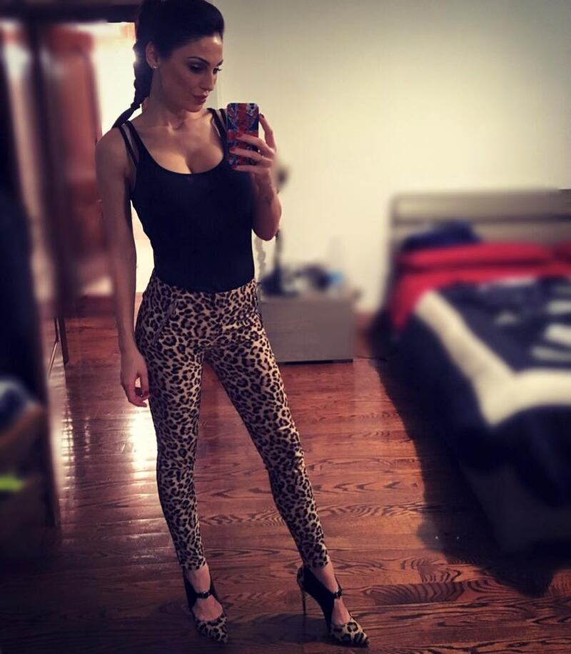 Anna Tatangelo, sexy sui social: foto 16