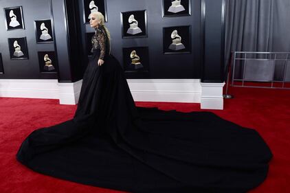 Lady Gaga sexy ai Grammy 2018 10