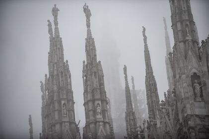 Nebbia in centro a Milano 5