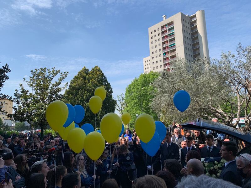 Palloncini e lacrime al funerale di Julia Ituma 8