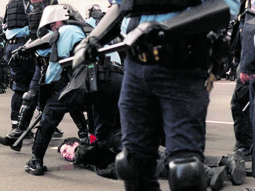 L'idea di Trump: un vertice internazionale contro gli Antifa. "Organizzazioni terroristiche"
