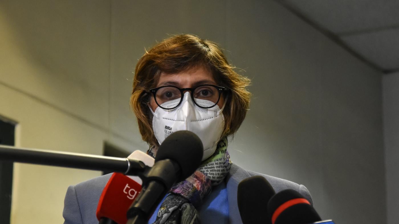 "Difende la ragazza per colpire Grillo?". Ma la Bongiorno zittisce i complottisti