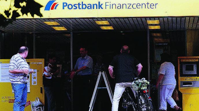 Deutsche Bank vende le ex Poste ed è bufera
