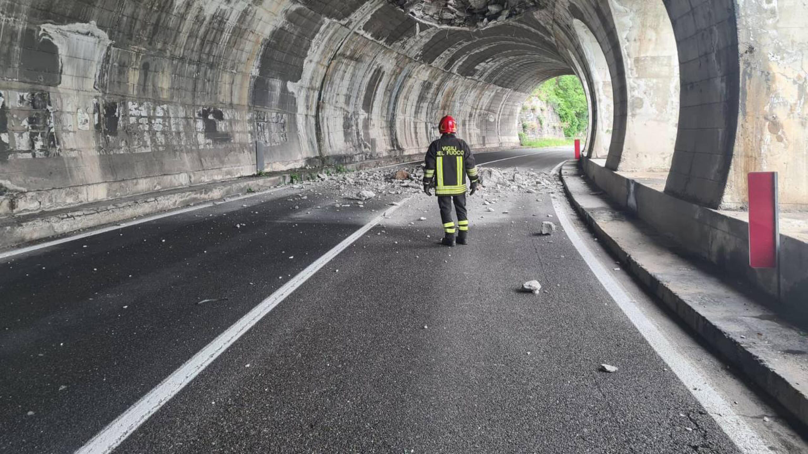 Frana a Varenna: traffico da incubo