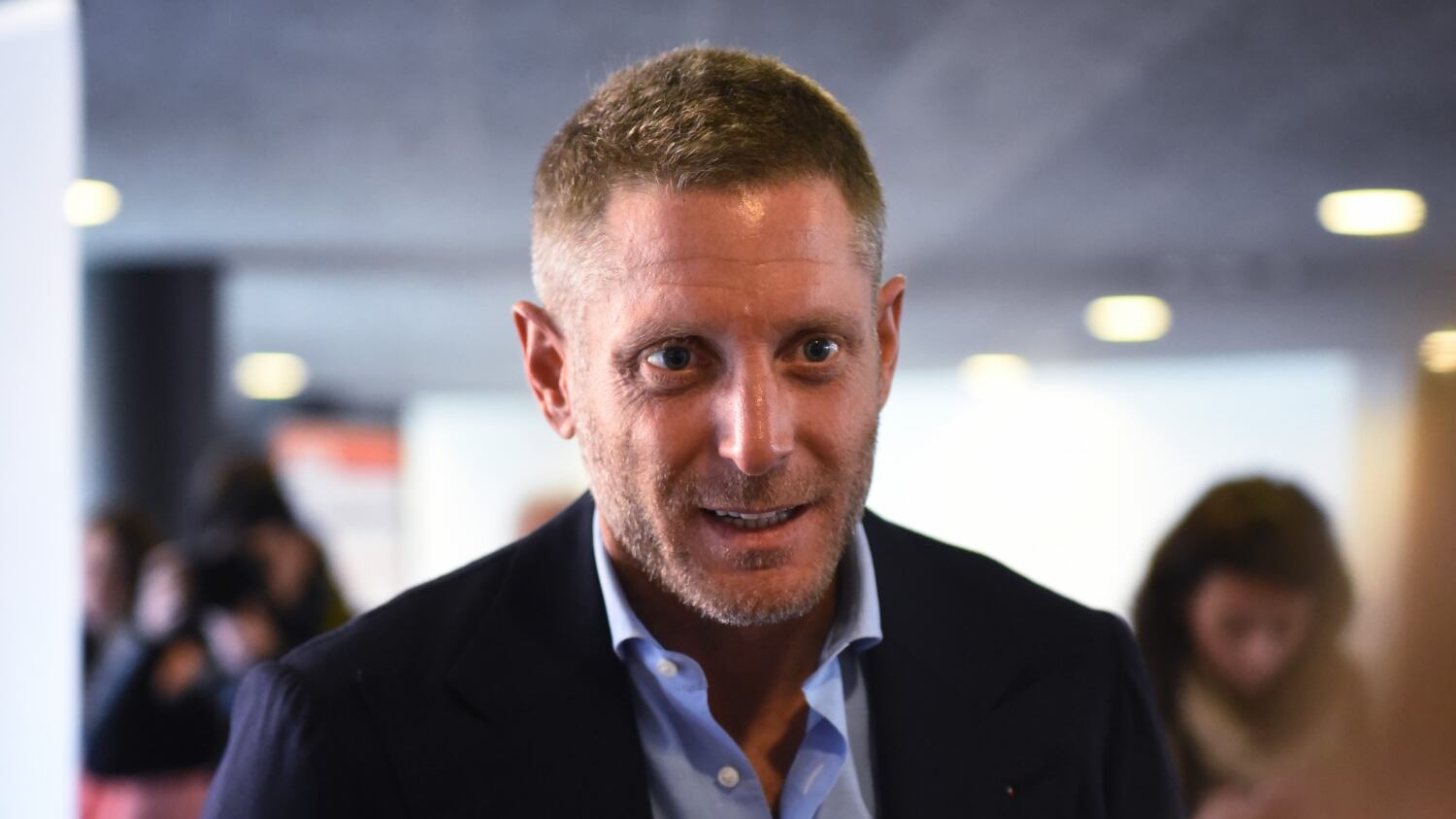 Lapo, che gaffe: "Leclerc alla Ferrari, complimenti". Poi cancella il post