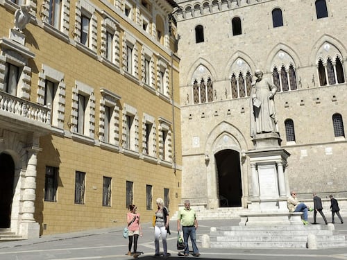Mps sempre più vicina a Intesa. Tesoro alla finestra sul 4,9%