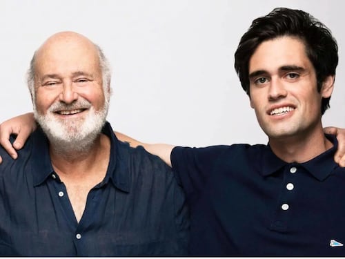 Tutto quello che sappiamo (e non sappiamo) sul delitto Reiner che ha sconvolto Hollywood