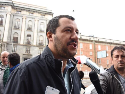 Anziano indagato per aver ucciso un ladro, Maroni: "Regione sosterrà le spese"