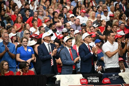 Il lungo addio a Charlie Kirk in Arizona 2