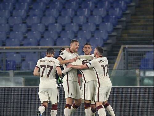 La Roma elimina l'Ajax e tiene alto l'onore dell'Italia in Europa