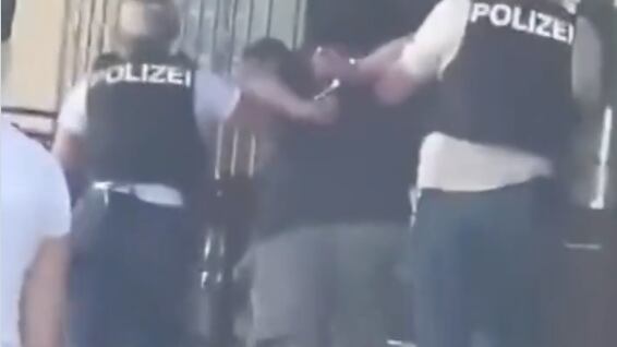 Nato in Svizzera ma di origini turche: chi è Nesip Dedeler, l'attentatore di Winterthur