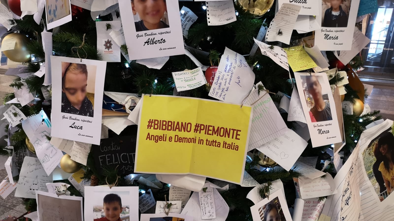 Affidi illeciti, la preghiera di Natale dei genitori: "Gesù riportaci i nostri figli"