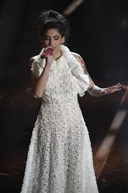 Sanremo 2018: i look sexy della seconda serata 16
