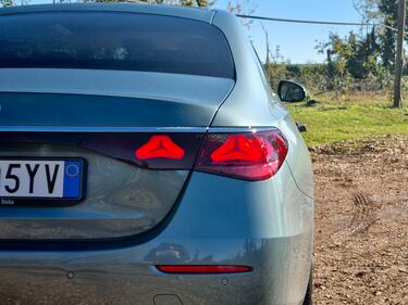 Mercedes Classe E 2024: guarda la gallery della prova 7