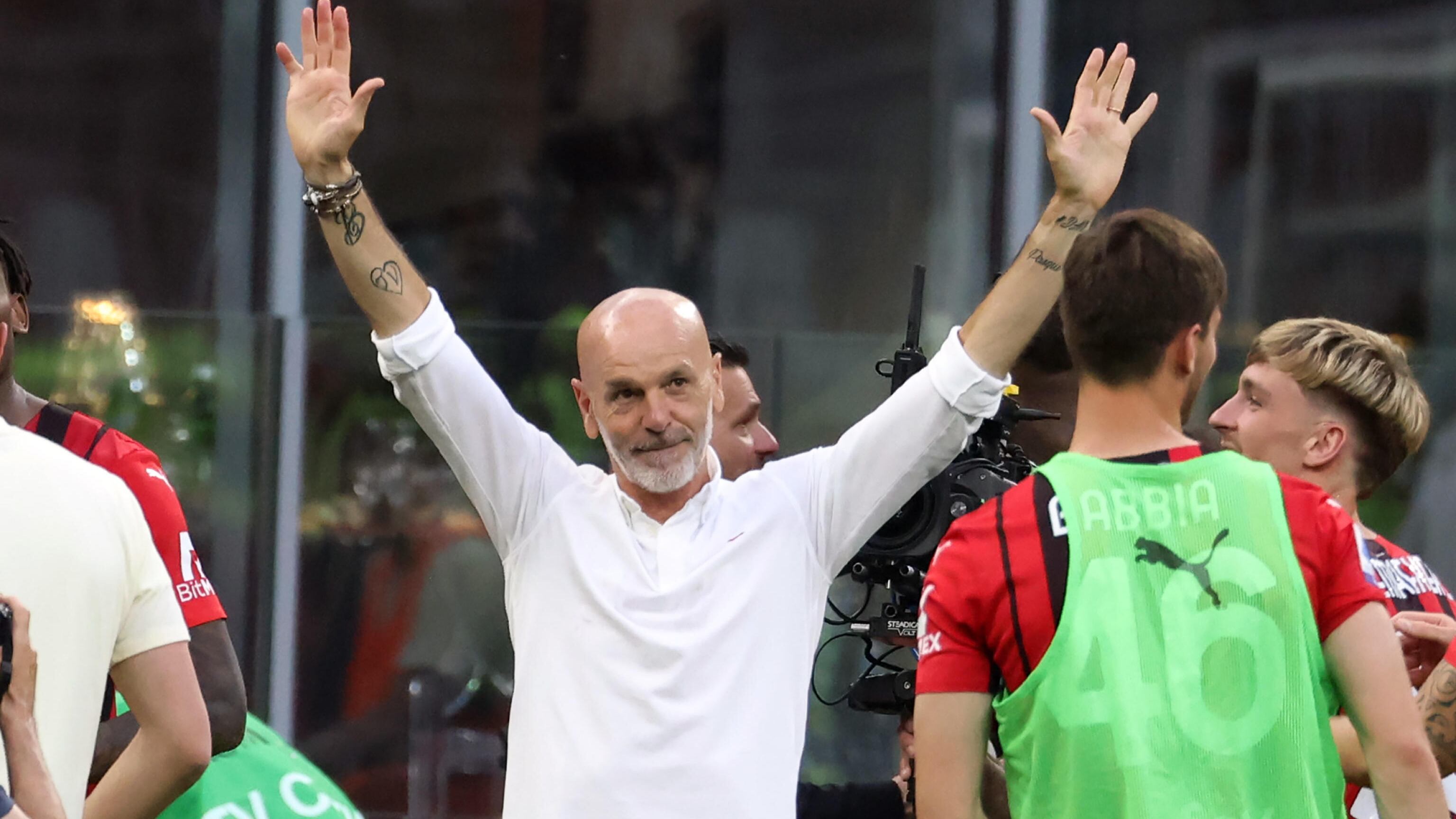 Milan, il giorno più lungo a caccia dello scudetto del lavoro e... dell'amore
