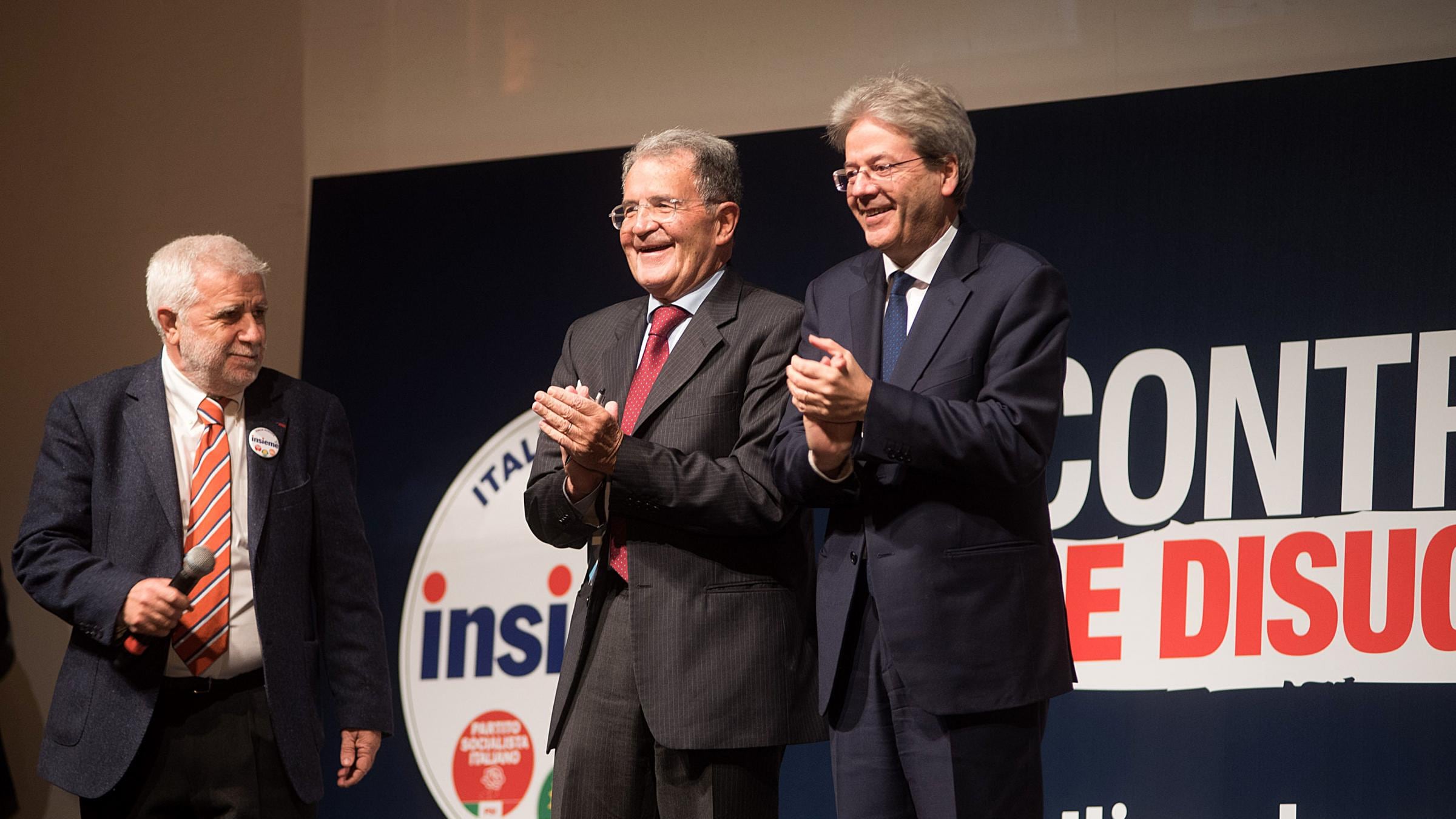 Prodi scalda la fronda del Pd Spunta il governo istituzionale